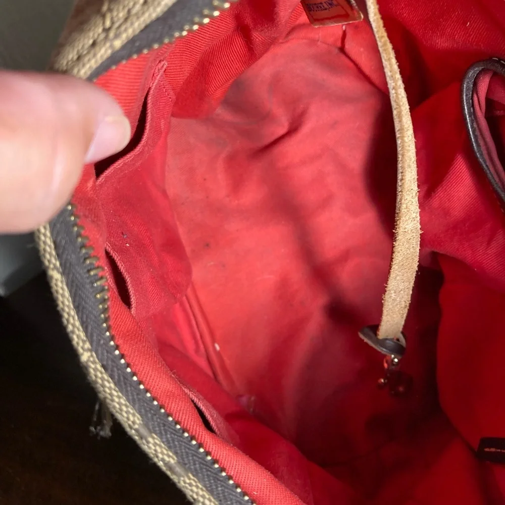 VNTG DOONEY & BOURKE SIGNATURE LOGO EMBOSSED Women's Bag